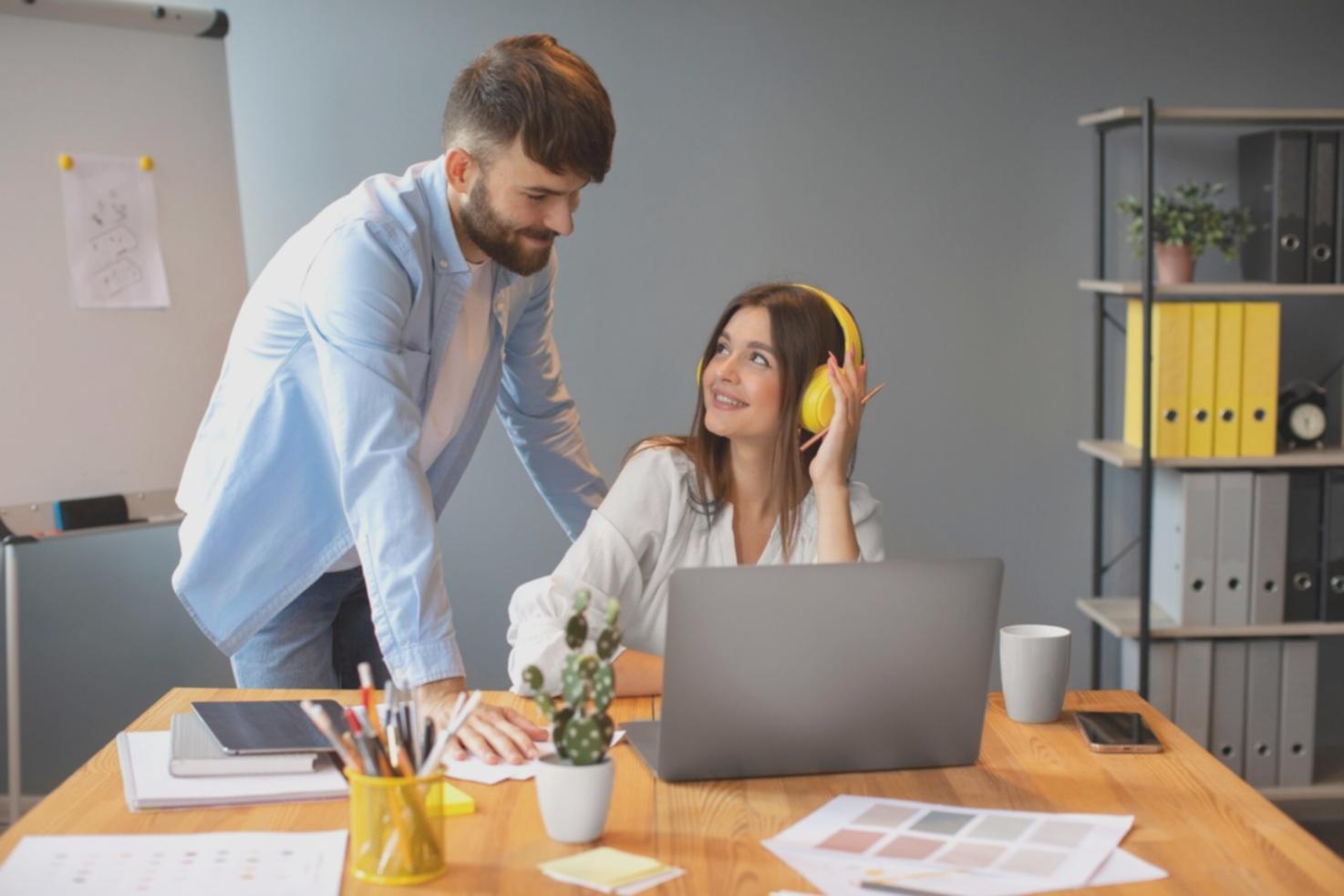 Equipo de daralivionx trabajando en estrategias financieras innovadoras